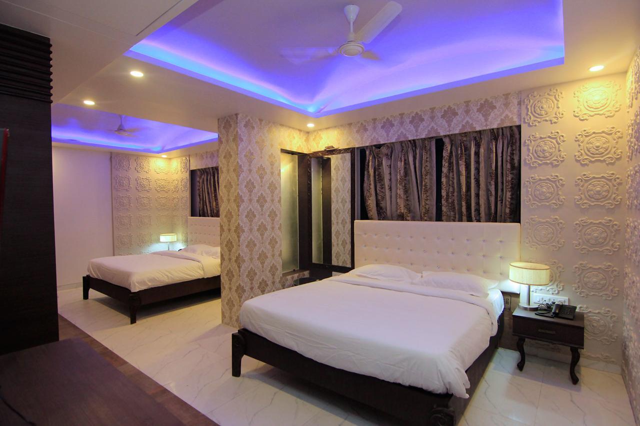 Hotel Sai Dharam Palace Shirdi Exterior photo